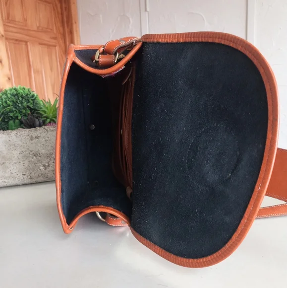 Dooney & Bourke Essex crossbody, Midnight Blue, 1993 - Picture 10 of 13